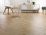 Ламинат Homflor Herringbone 535 Praline Cajun Oak 644х143х8 8 мм 33 класс с фаской