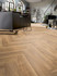 Ламинат Swiss Krono Tex Herringbone Дуб Киву D8230 (Дуб Натуральный Петерссон D4764) 665х133х8 8 мм 32 класс с фаской