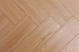 Ламинат Kronparket Herringbone Дуб Версаль 44155 600х100х12 12 мм 34 класс с фаской
