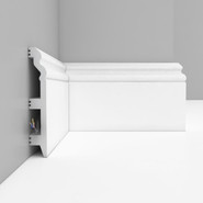 Плинтус напольный D233-115 ДМ Decomaster (120х23х2400 мм)
