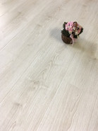Ламинат MostFlooring Brilliant А11708 Дуб светлый 1215х240х12 12 мм 33 класс с фаской