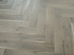 Ламинат Lamiwood Chester Дуб Оксфорд 606х101х12 12 мм 34 класс с фаской 519