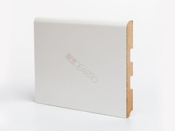 Высокий плинтус МДФ DeArtio белый U 102-150 мм окрашенный