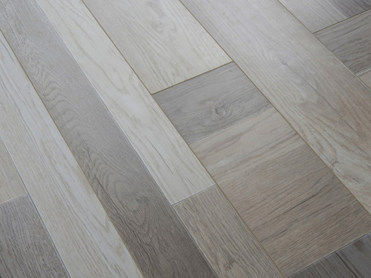 Ламинат Lamiwood Trend Дуб Гранж 1215х195х12 12 мм 34 класс с фаской 902 фото Ламинат Lamiwood Trend Дуб Гранж 1215х195х12 12 мм 34 класс с фаской 902
