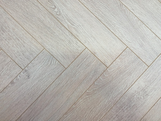 Ламинат Kronparket Herringbone Дуб Айбердин 44815 600х100х12 12 мм 34 класс с фаской фото Ламинат Kronparket Herringbone Дуб Айбердин 44815 600х100х12 12 мм 34 класс с фаской