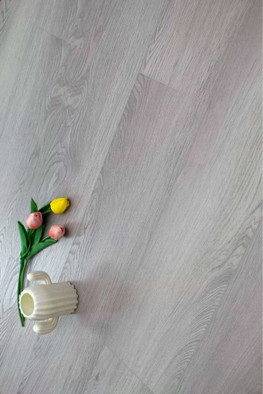 SPC ламинат Novafloor Дуб Нордик Parkett 43 класс 1220х184х4 мм (каменно-полимерный) PRK-19 с фаской