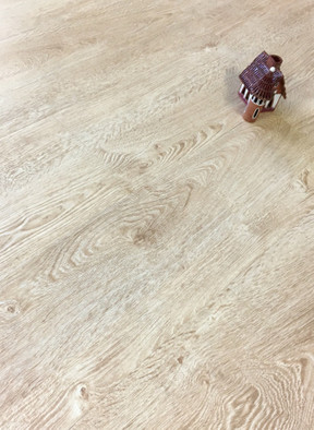 Ламинат MostFlooring Brilliant 11703 1215х240х12 12 мм 33 класс с фаской фото Ламинат MostFlooring Brilliant 11703 1215х240х12 12 мм 33 класс с фаской