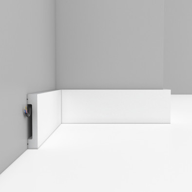 Плинтус напольный D157 ДМ Decomaster дюрополимер 2000х66х13 мм