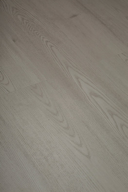 SPC ламинат Respect Floor 4218 Дуб Морозный Respect 43 класс 1220х184х5 мм (каменно-полимерный) с фаской фото SPC ламинат Respect Floor 4218 Дуб Морозный Respect 43 класс 1220х184х5 мм (каменно-полимерный) с фаской
