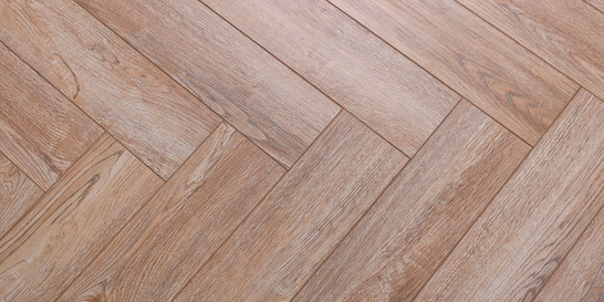 Ламинат Kronparket Herringbone Дуб Ланкастер 44-20 600х100х12 12 мм 34 класс с фаской фото Ламинат Kronparket Herringbone Дуб Ланкастер 44-20 600х100х12 12 мм 34 класс с фаской