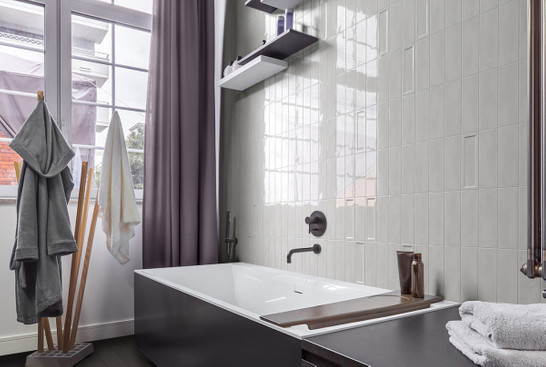 Настенная плитка Island White 6.5х20 Equipe глянцевая керамическая 31192 фото Настенная плитка Island White 6.5х20 Equipe глянцевая керамическая 31192