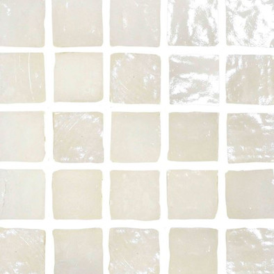 Мозаика Lyra-3 прокрашенная в массе стекло 31.8х31.8 см перламутровая чип 15х15 мм, белый