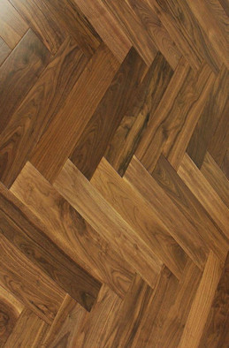 Инженерная доска HM Flooring Орех Американский селект (Herringbone) лак английская елка 14/3х120х600