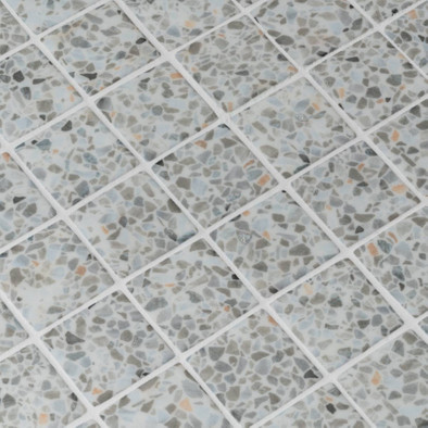 Мозаика Ezarri Gravel 50 стекло 36,5х36,5 см матовая, глянцевая чип 50х50 мм, серый
