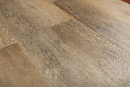 SPC ламинат Icon Floor Дуб Карден Black Wide 42 класс 1220х184х4 мм (каменно-полимерный) BW-32 с фаской